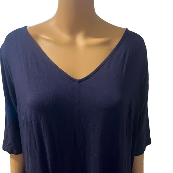 Women’s V-Neck Short Sleeve Dress - Picture 3 of 5